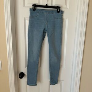 Levi’s girls pull on stretch jegging‎ jeans - Size 14 - Light Wash Denim